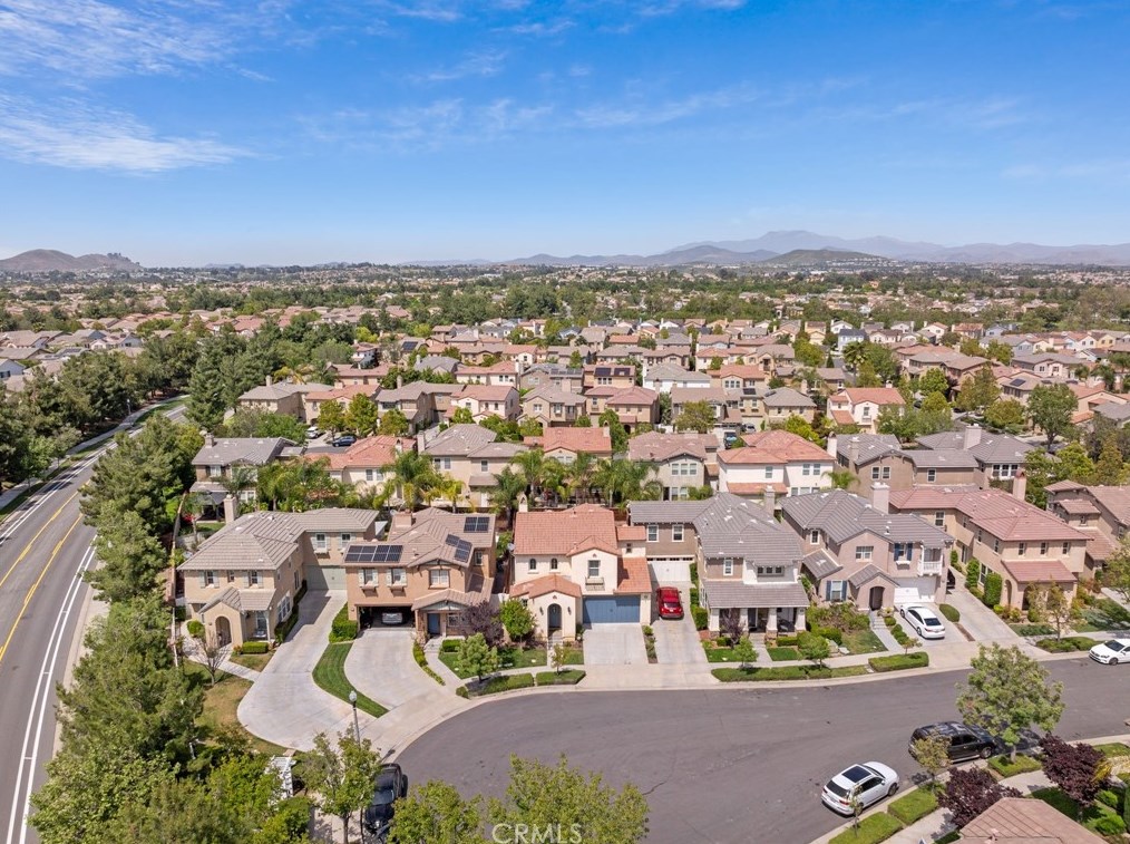 40238 Danbury Ct, Temecula CA  92591-7557 exterior