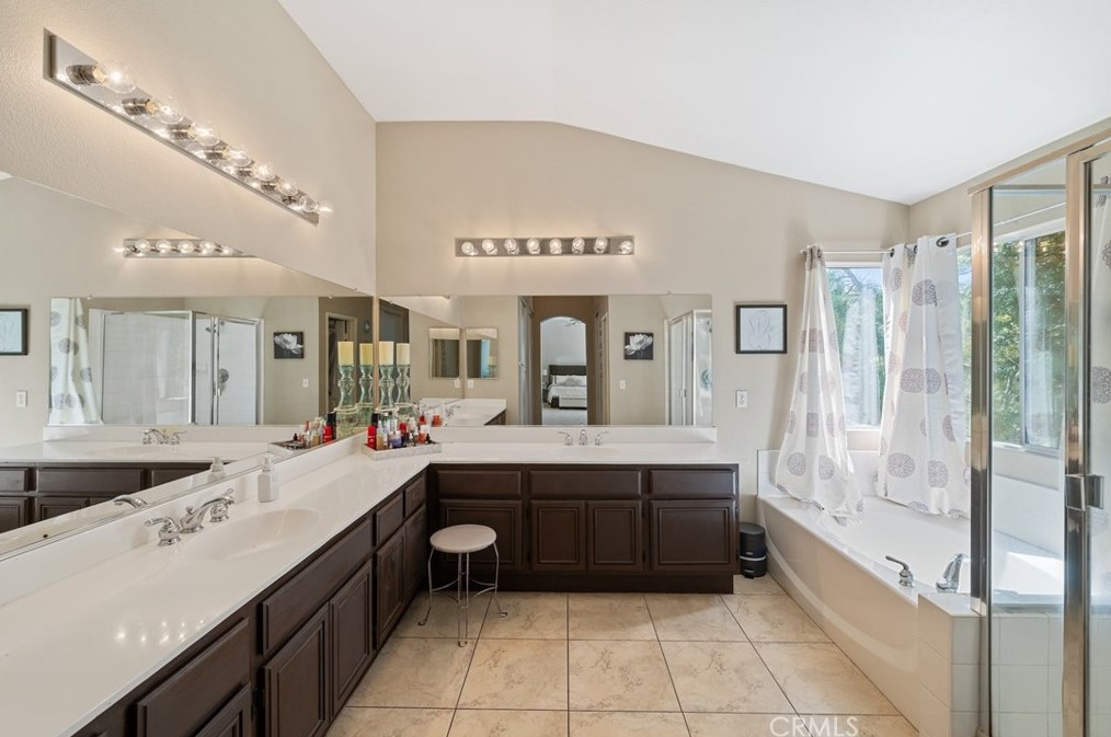 32989 Sotelo Dr, Temecula CA 92592-3410 exterior