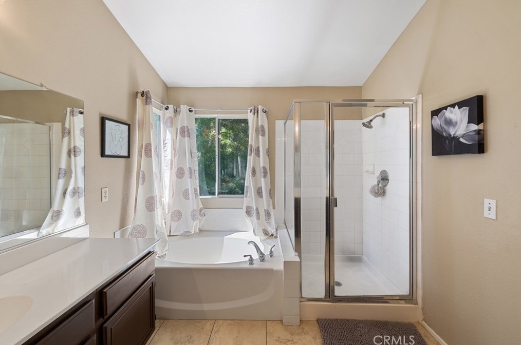 32989 Sotelo Dr, Temecula CA 92592-3410 exterior