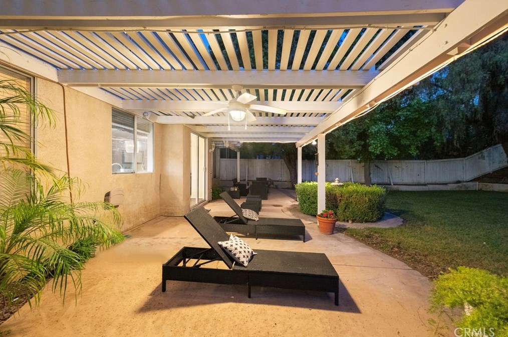 32989 Sotelo Dr, Temecula CA 92592-3410 exterior