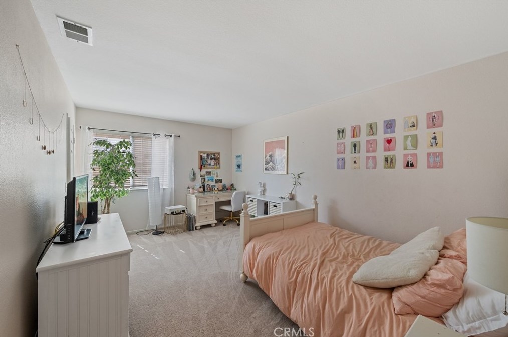 32989 Sotelo Dr, Temecula CA 92592-3410 exterior