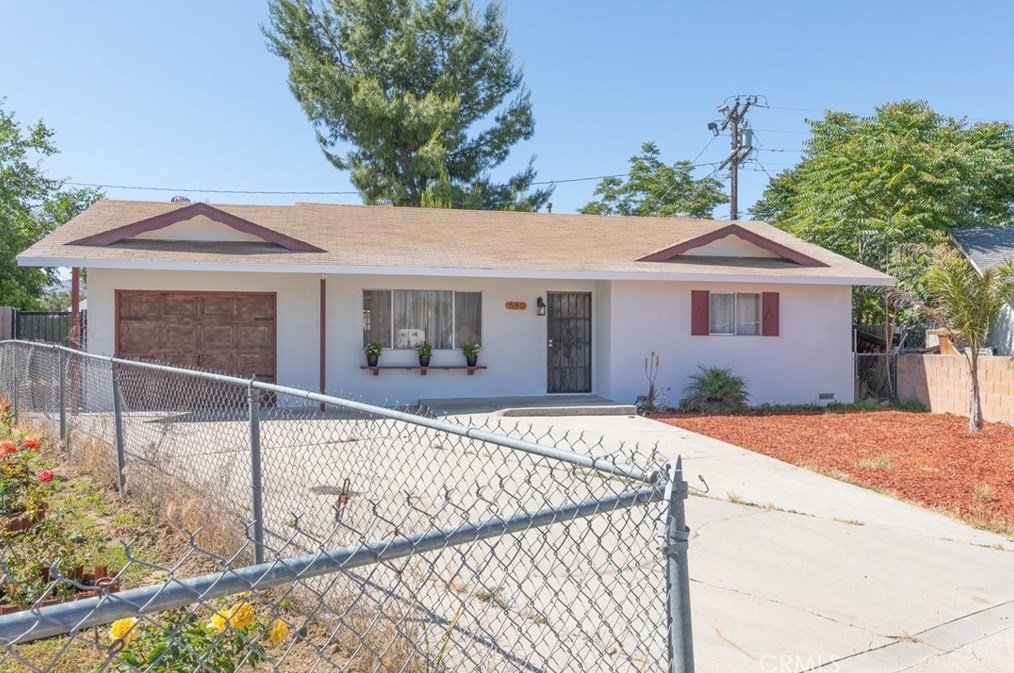 580 Lanier St, Hemet CA  92543-6163 exterior