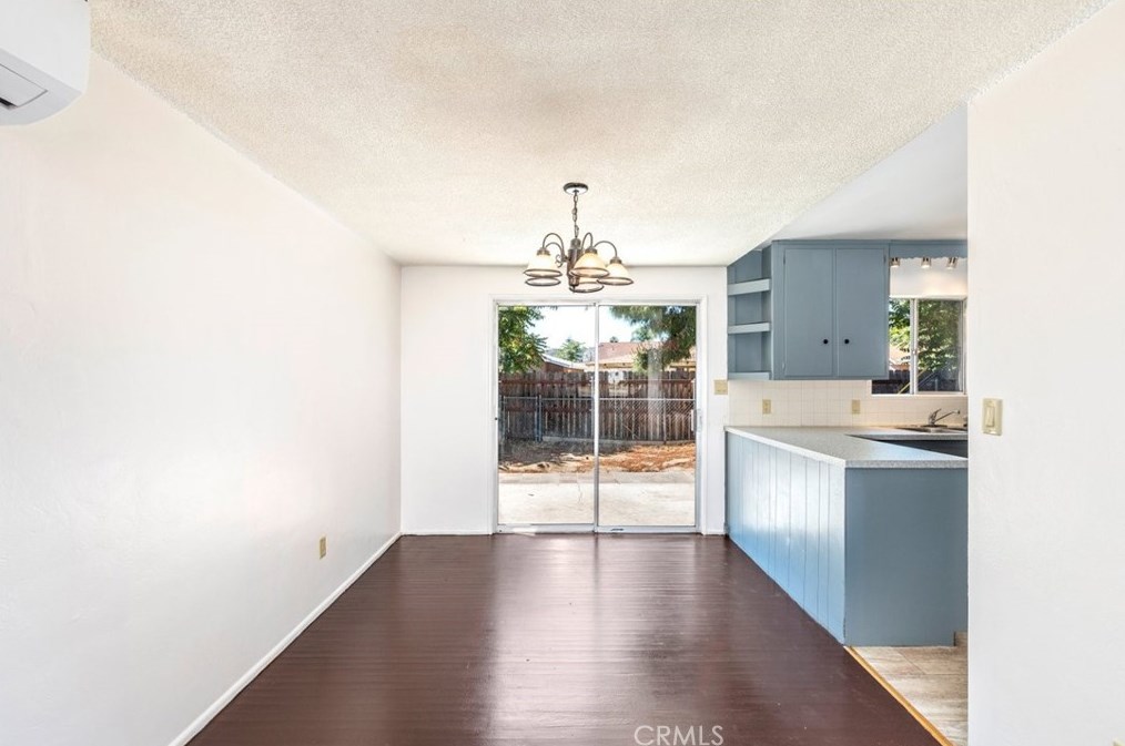 580 Lanier St, Hemet CA  92543-6141 exterior