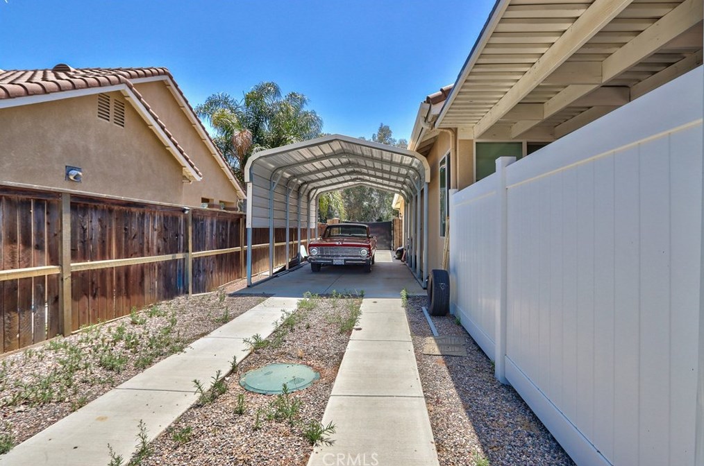 20689 Un St, Wildomar CA 92595-9275 exterior