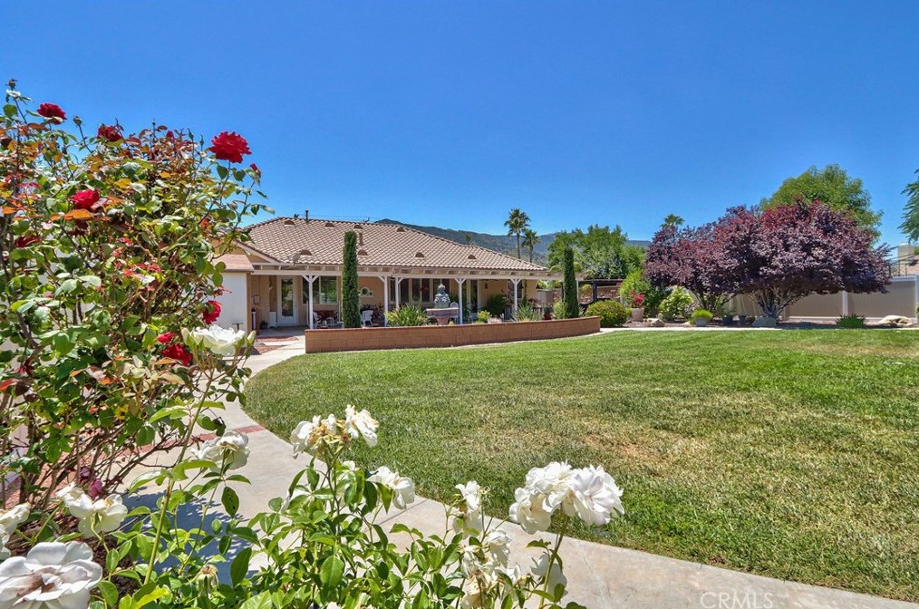 20689 Un St, Wildomar CA 92595-9275 exterior