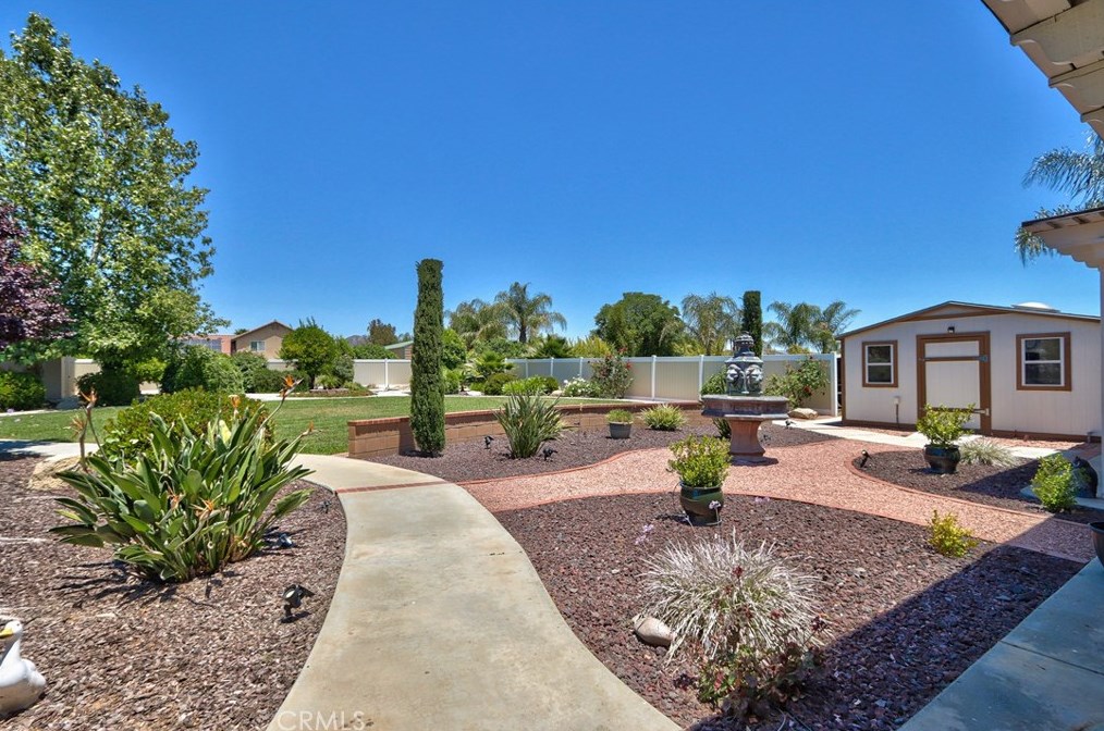 20689 Un St, Wildomar CA 92595-9275 exterior