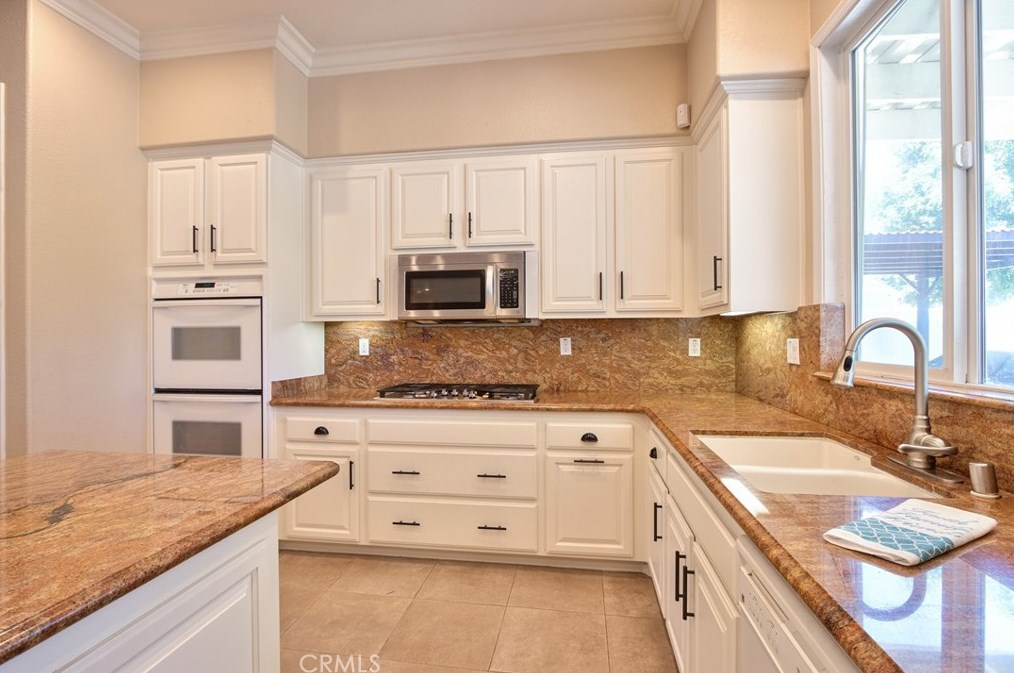 20689 Un St, Wildomar CA 92595-9275 exterior