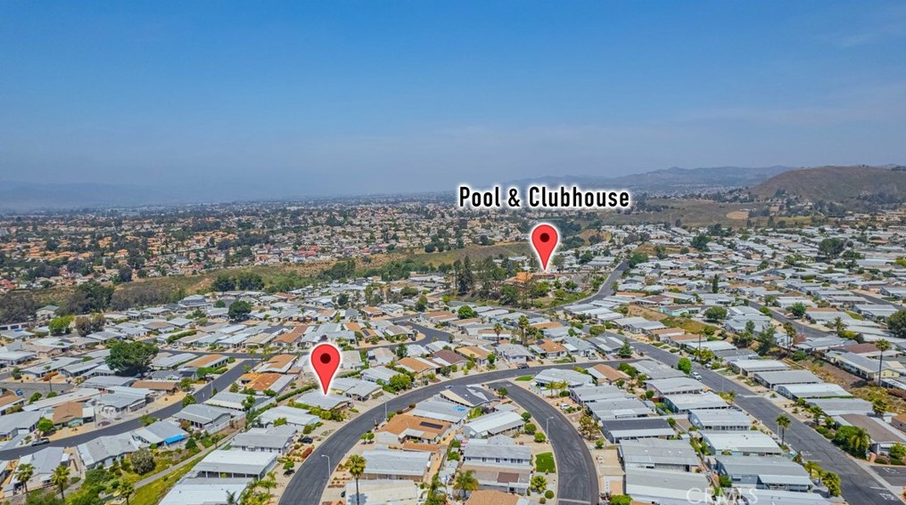 38521 Via Escarlata, Murrieta CA  92563-5731 exterior