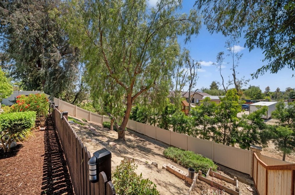 42281 Camino Romo, Temecula CA  92592-3538 exterior