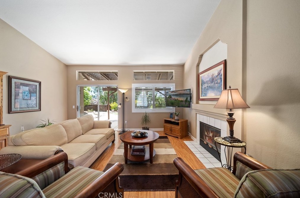 42281 Camino Romo, Temecula CA  92592-3538 exterior