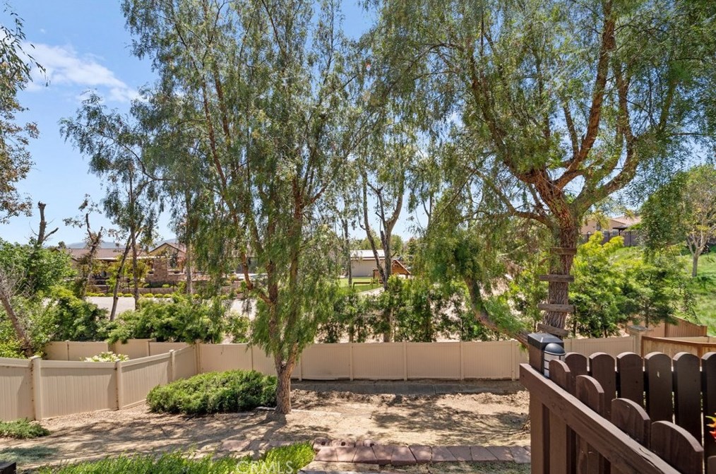 42281 Camino Romo, Temecula CA  92592-3538 exterior