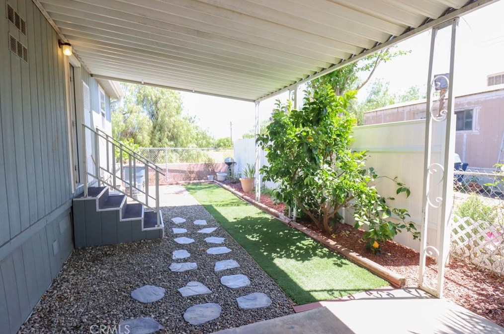 41900 Ivy St, Murrieta CA  92562-9270 exterior