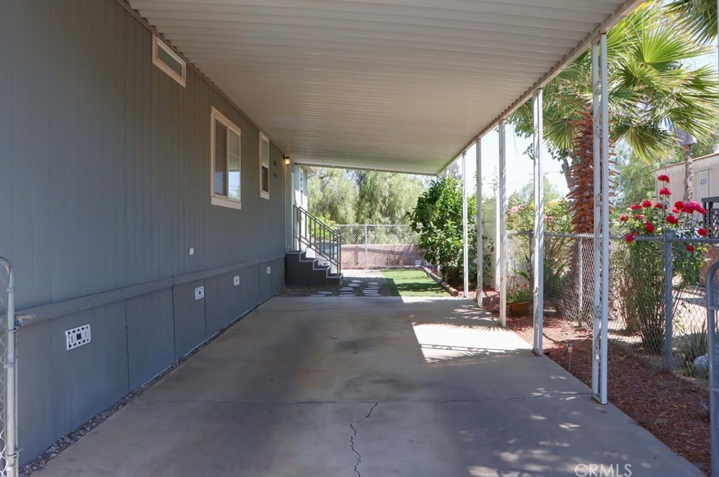 41900 Ivy St, Murrieta CA  92562-9270 exterior