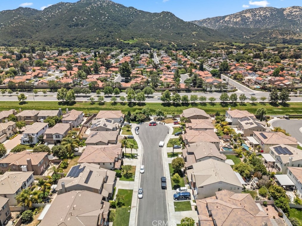 45775 Honeysuckle Ct, Temecula CA  exterior