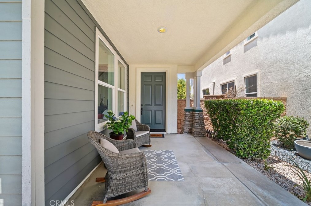 45775 Honeysuckle Ct, Temecula CA  92592-2857 exterior
