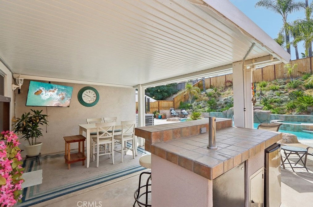 39867 Falcon Way, Murrieta CA  92562-4051 exterior