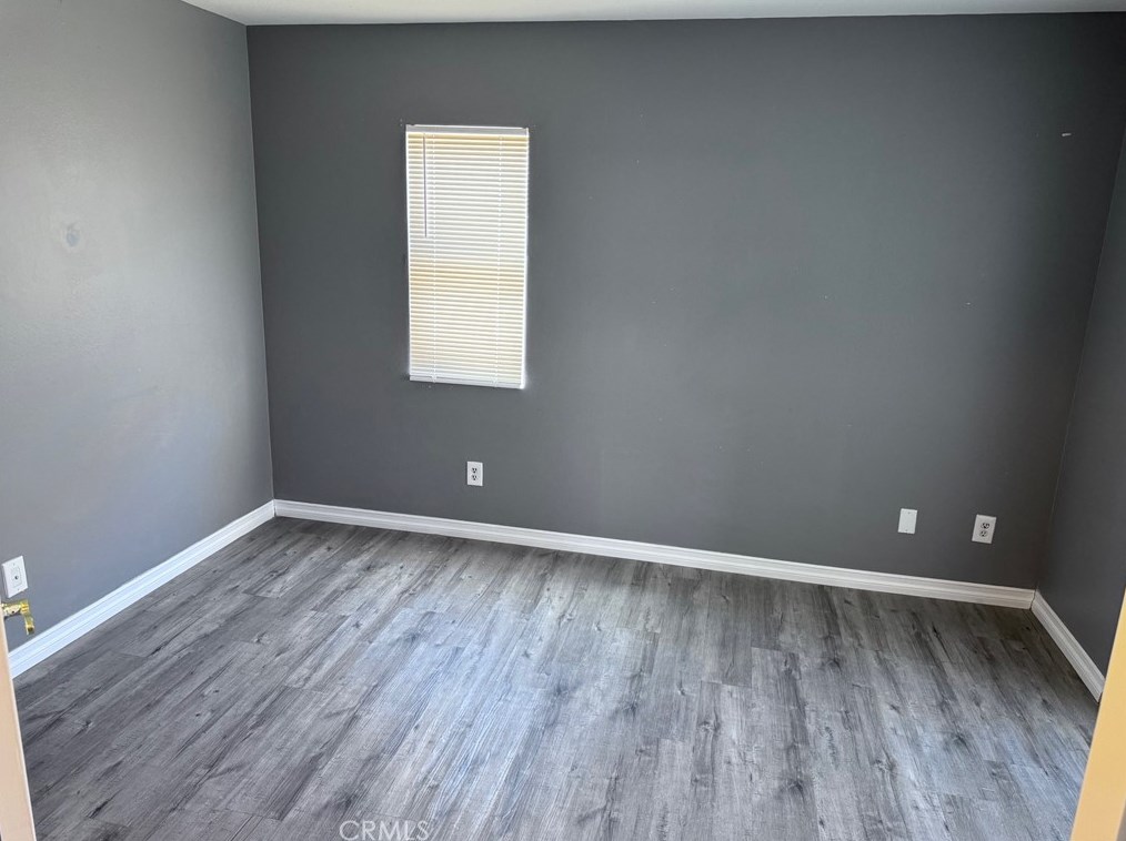 13248 Aurora Ave, Victorville CA  92392-5037 exterior