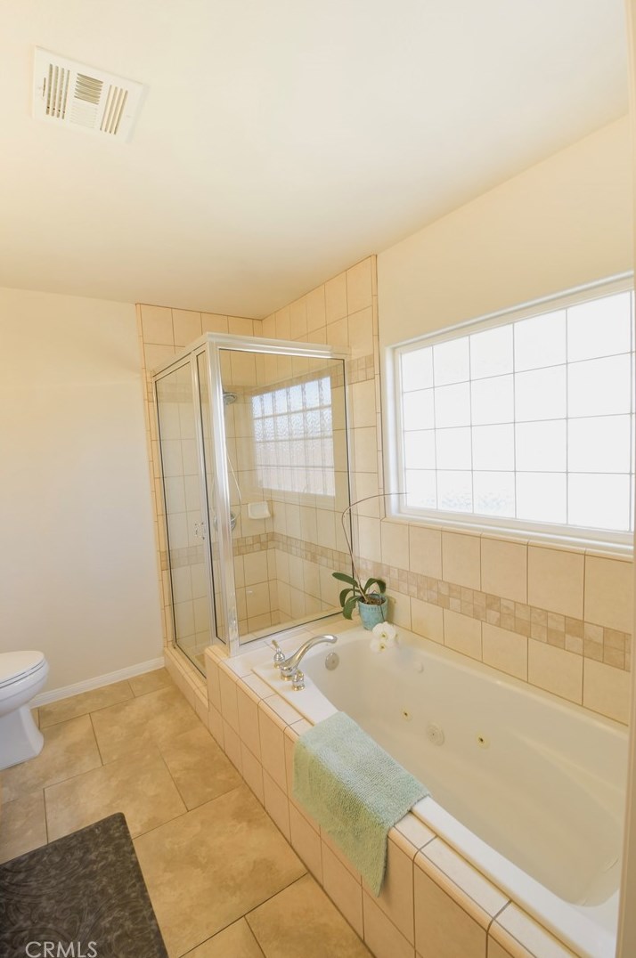 9225 Wilson Rnch Rd, Phelan CA  92371-7304 exterior