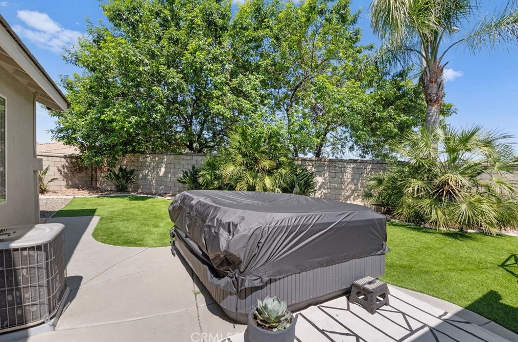 31648 Alder Ct, Winchester CA 92596-9052 exterior