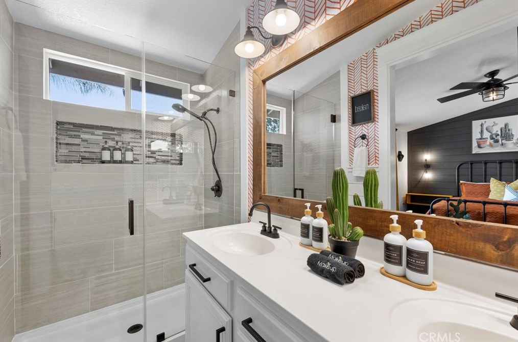 31648 Alder Ct, Winchester CA 92596-9052 exterior