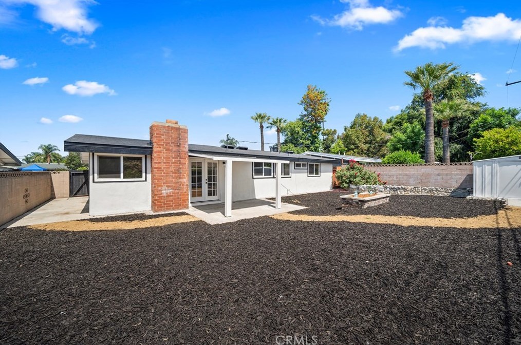 1566 Amador Ave, Ontario CA  91764-1402 exterior