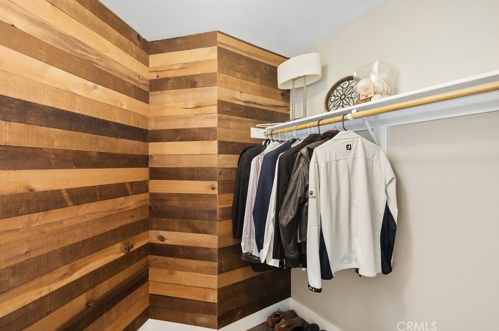 38649 Bears Paw Dr, Murrieta CA  92562-3028 exterior