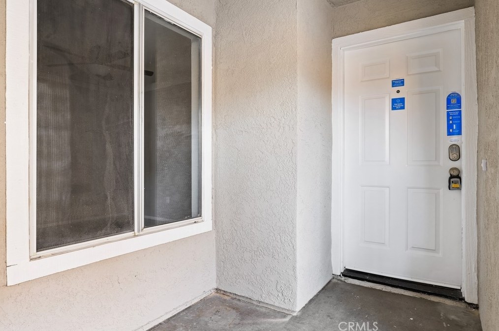 23745 Via Olivia, Murrieta CA  92562-2054 exterior