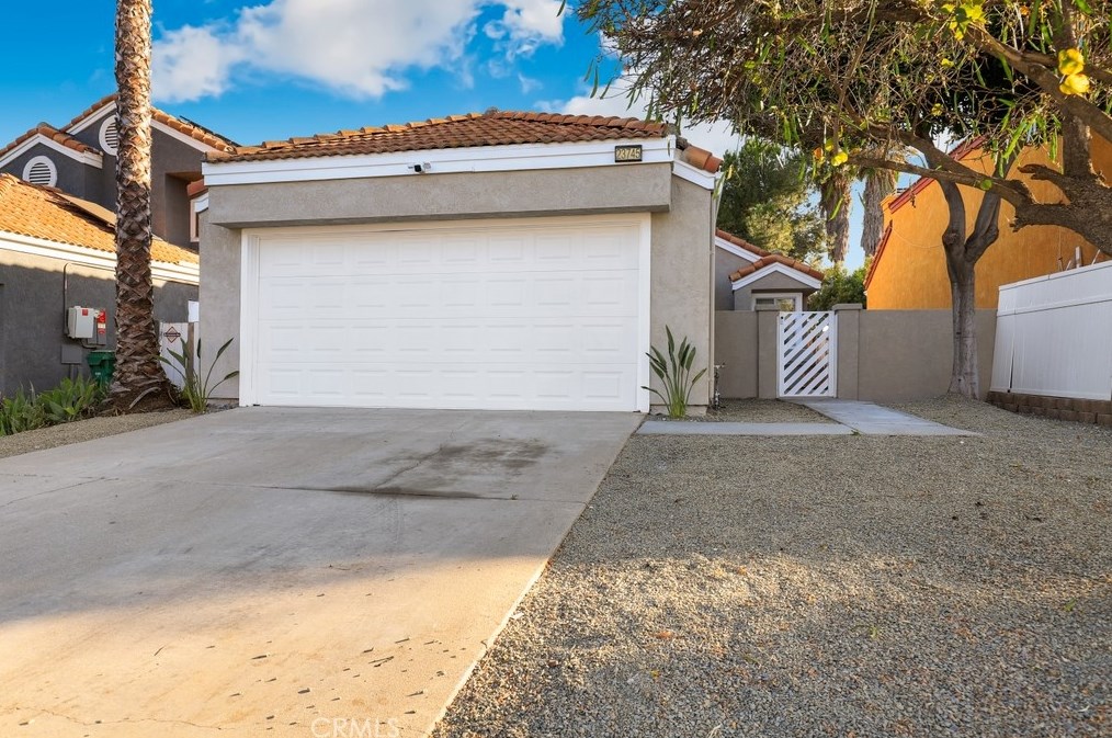 23745 Via Olivia, Murrieta CA  92562-2055 exterior