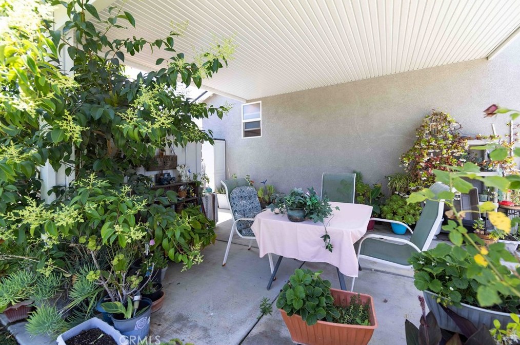 24624 1st Ave, Murrieta CA  92562-6208 exterior