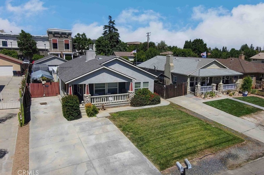 24624 1st Ave, Murrieta CA  92562-6208 exterior