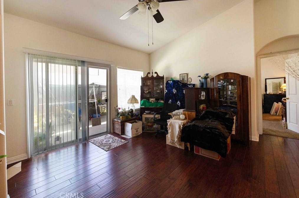 24624 1st Ave, Murrieta CA  92562-6208 exterior