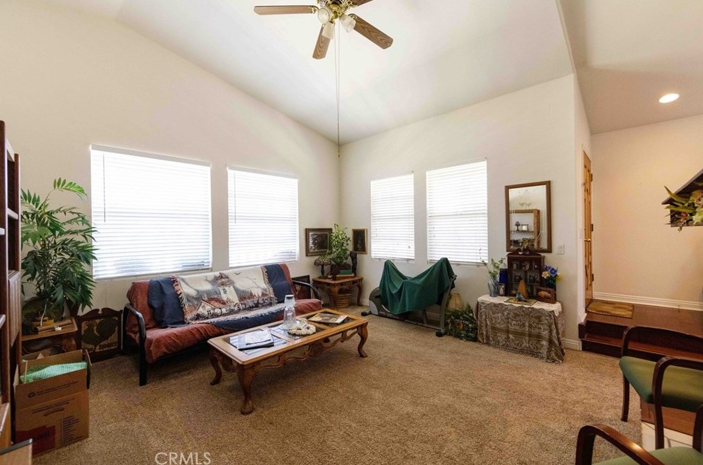 24624 1st Ave, Murrieta CA  92562-6208 exterior