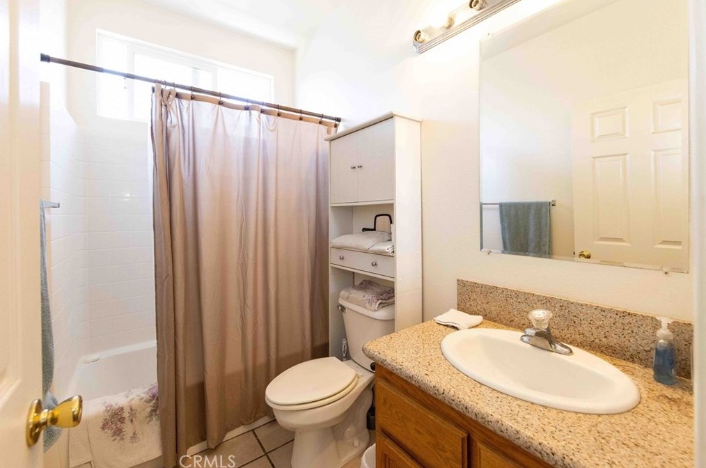 24624 1st Ave, Murrieta CA  92562-6208 exterior