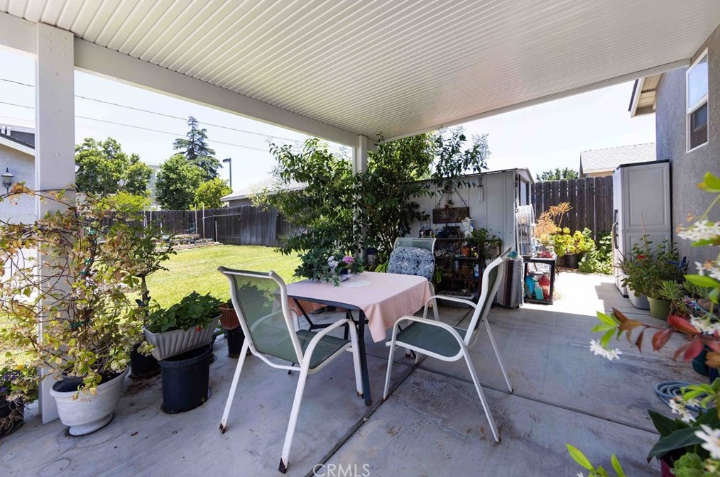 24624 1st Ave, Murrieta CA  92562-6208 exterior