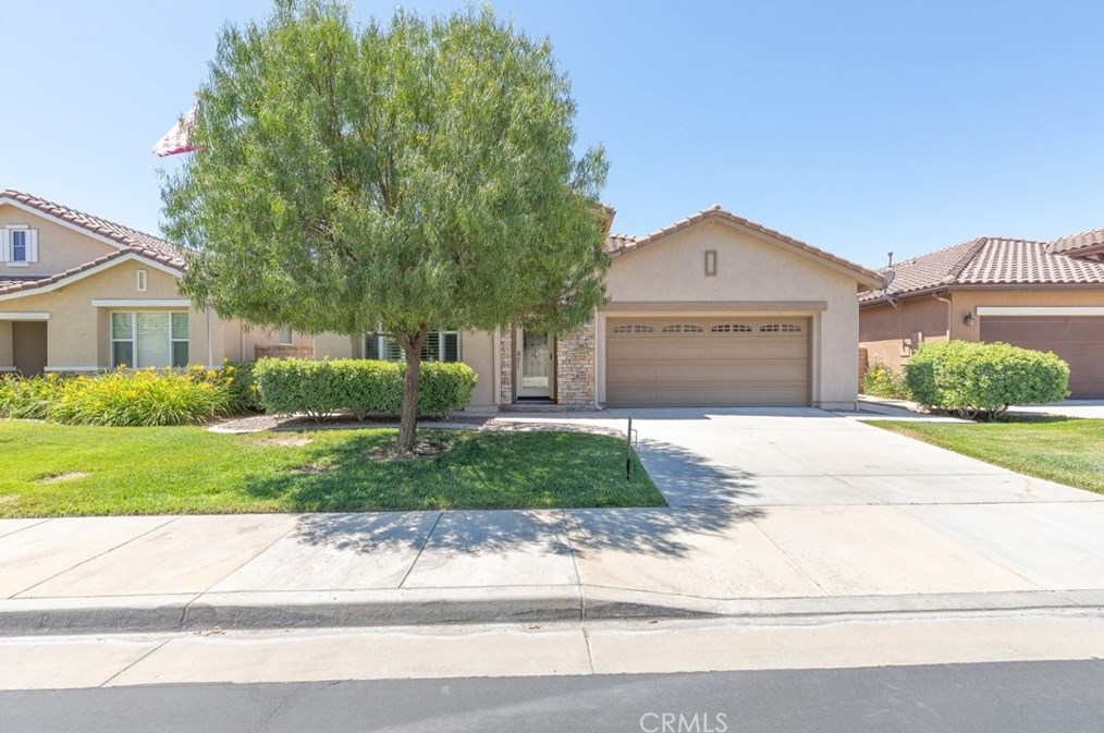 27975 Whisperwood Dr, Menifee CA  92584-8083 exterior