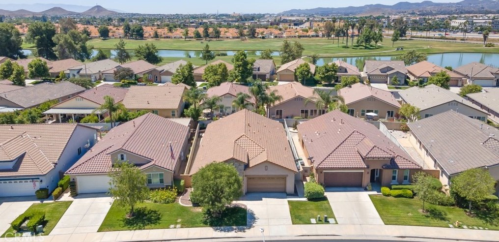 27975 Whisperwood Dr, Menifee CA  92584-8083 exterior