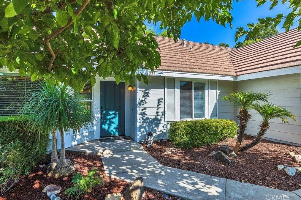 42057 Roanoake St, Temecula CA  92591-3827 exterior