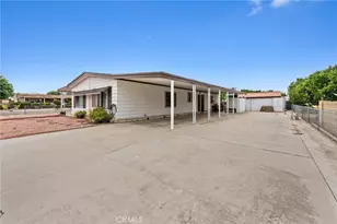 24925 Barnett Dr, Hemet, CA 92544 - Photo 3