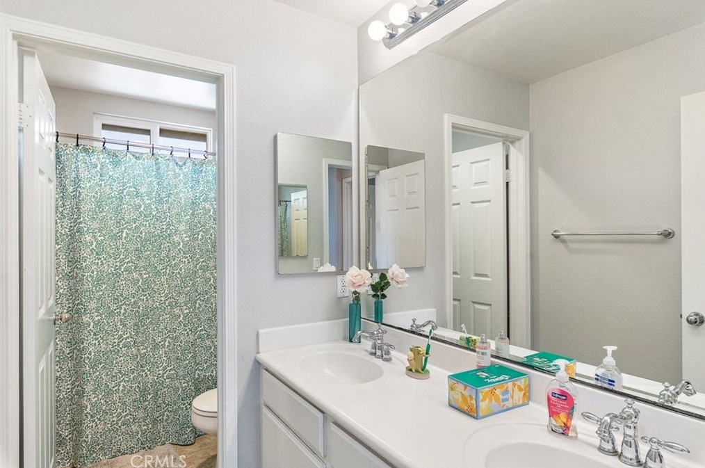 32532 Campo Dr, Temecula CA  92592-6614 exterior