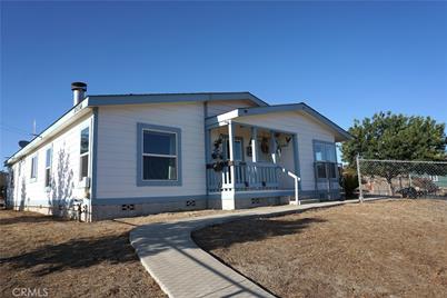 35156 Hobbiton Road, Hemet, CA 92544 - Photo 1