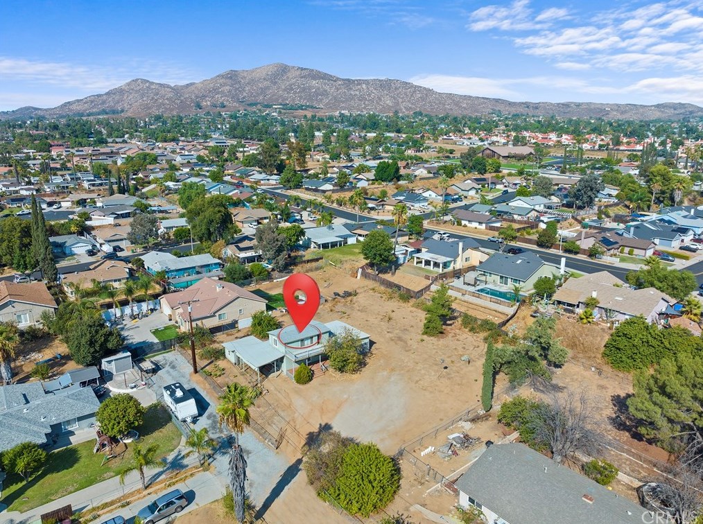 24884 Ironwood Ave, Moreno Valley CA 92557-7808 exterior