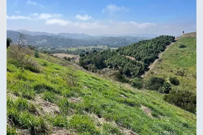 25055 Terreno Drive, Temecula, CA 92590 - Photo 3