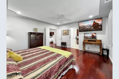 10700 Meadow Glen Way, Escondido, CA 92026 - Photo 17