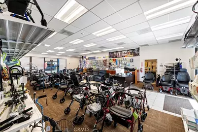 103 E Stetson Avenue, Hemet, CA 92543 - Photo 11