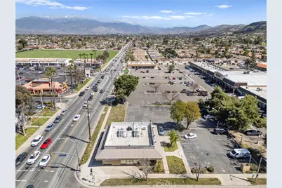 103 E Stetson Avenue, Hemet, CA 92543 - Photo 23