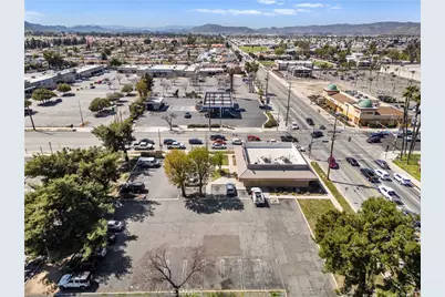 103 E Stetson Avenue, Hemet, CA 92543 - Photo 21