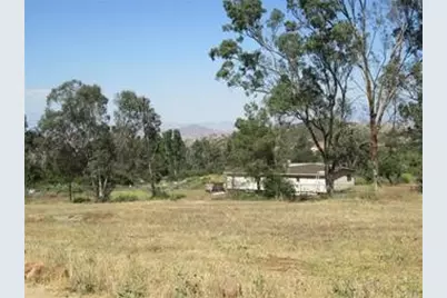 25700 Bundy Canyon, Menifee, CA 92584 - Photo 5