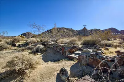 1040 Sullivan Road, Joshua Tree, CA 92252 - Photo 23