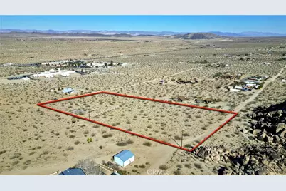 1040 Sullivan Road, Joshua Tree, CA 92252 - Photo 17