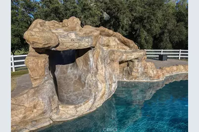 38151 Calle De Lobo, Murrieta, CA 92562 - Photo 57